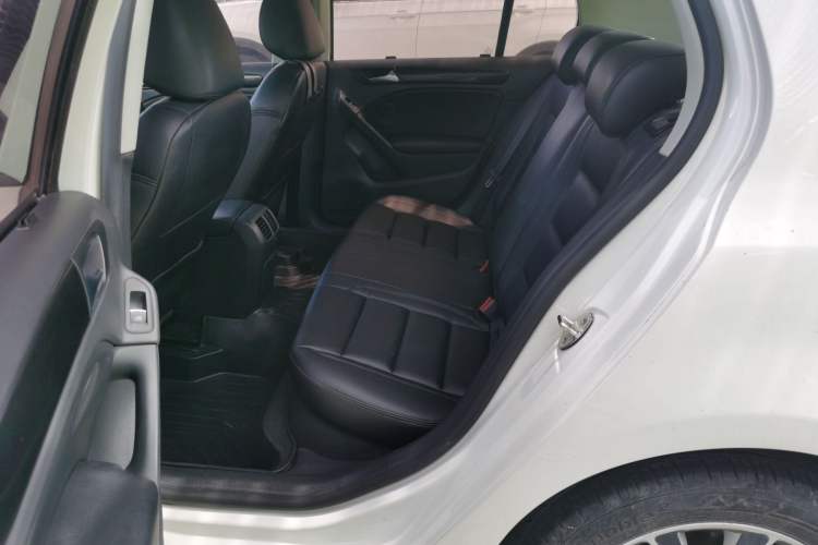 Used Volkswagen Golf 2012 1.6L Automatic Comfort Model Left Rear Seat