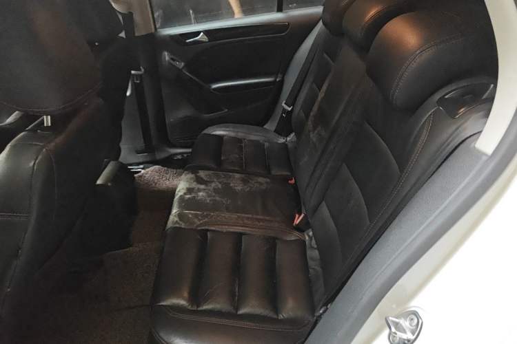 Used Volkswagen Golf 2012 1.6 Manual Comfort Edition Left Rear Seat