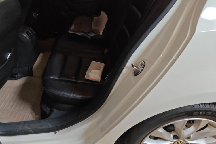 Used Volkswagen Golf 2012 1.4 TSI Automatic Comfort Edition Left Rear Seat