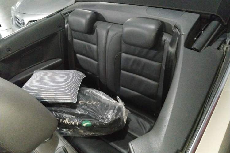 Used Volkswagen Golf 2012 1.4TSI Luxury Convertible Edition Left Rear Seat