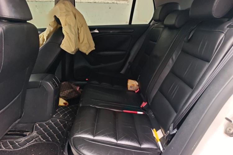 Used Volkswagen Golf 2012 1.4 TSI Automatic Comfort Edition Left Rear Seat