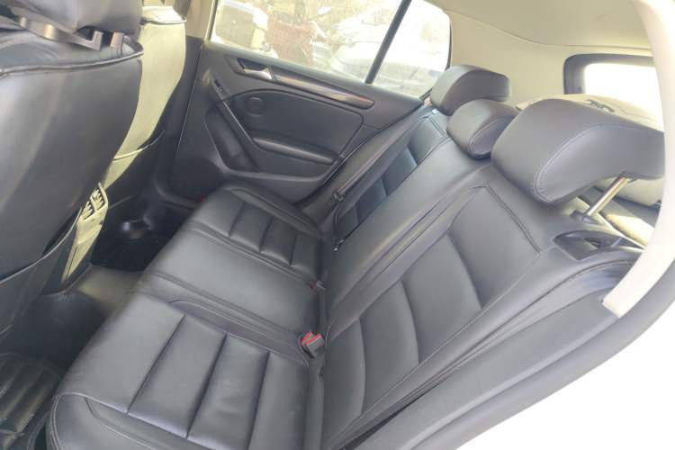 Used Volkswagen Golf 2012 1.6L Automatic Comfort Model Left Rear Seat