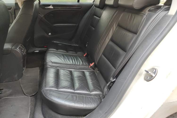 Used Volkswagen Golf 2012 1.4 TSI Automatic Comfort Edition Left Rear Seat