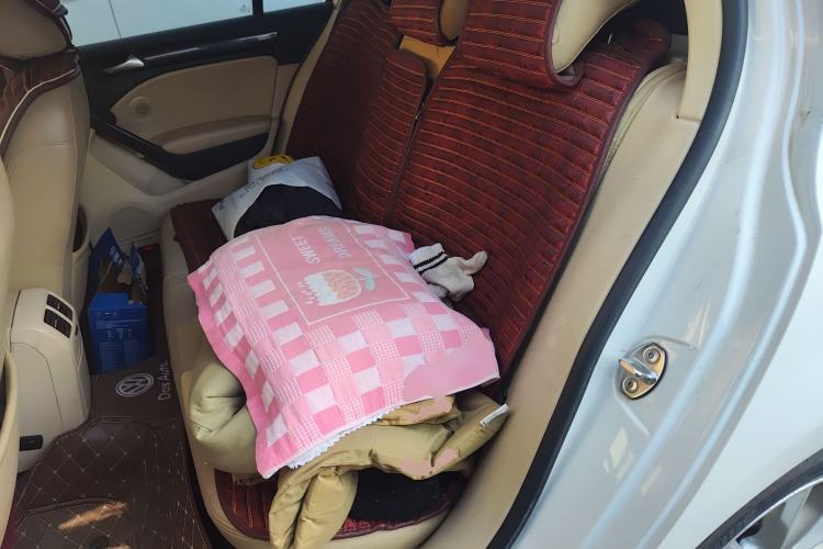 Used Volkswagen Golf 2012 1.4 TSI Automatic Comfort Edition Left Rear Seat