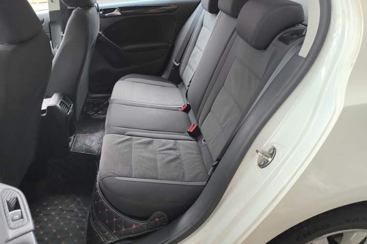Used Volkswagen Golf 2012 1.4 TSI Automatic Comfort Edition Left Rear Seat