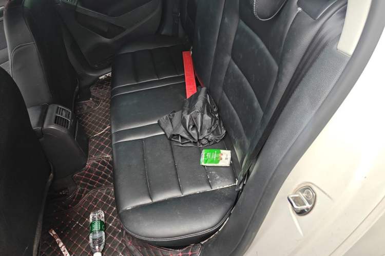 Used Volkswagen Golf 2012 1.4 TSI Automatic Comfort Edition Left Rear Seat