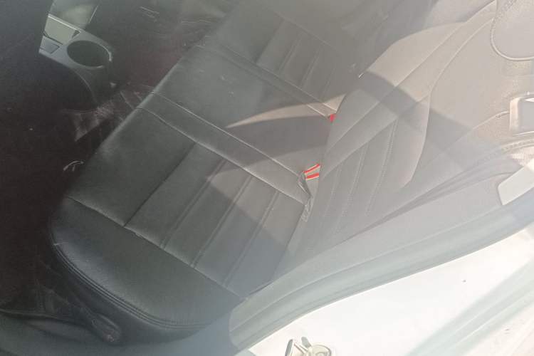 Used Volkswagen Golf 2012 1.6L Automatic Fashion Model Left Rear Seat