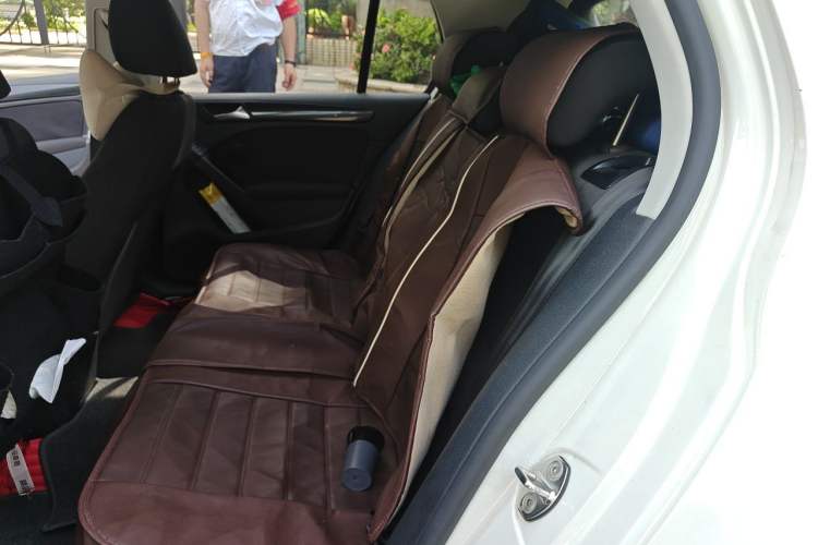 Used Volkswagen Golf 2012 1.4 TSI Automatic Comfort Edition Left Rear Seat
