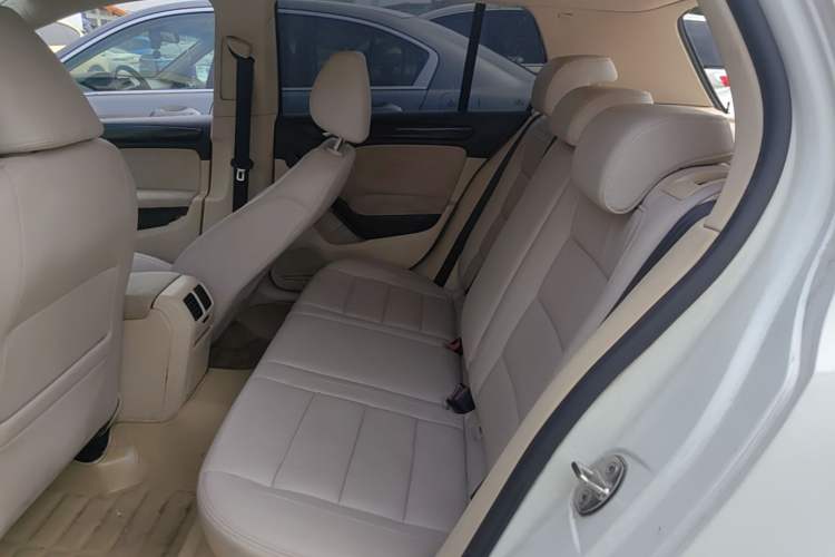 Used Volkswagen Golf 2012 1.6L Automatic Comfort Model Left Rear Seat