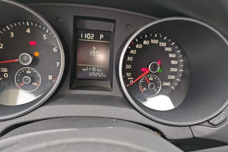 Used Volkswagen Golf 2012 1.6L Automatic Comfort Model Odometer Close Up