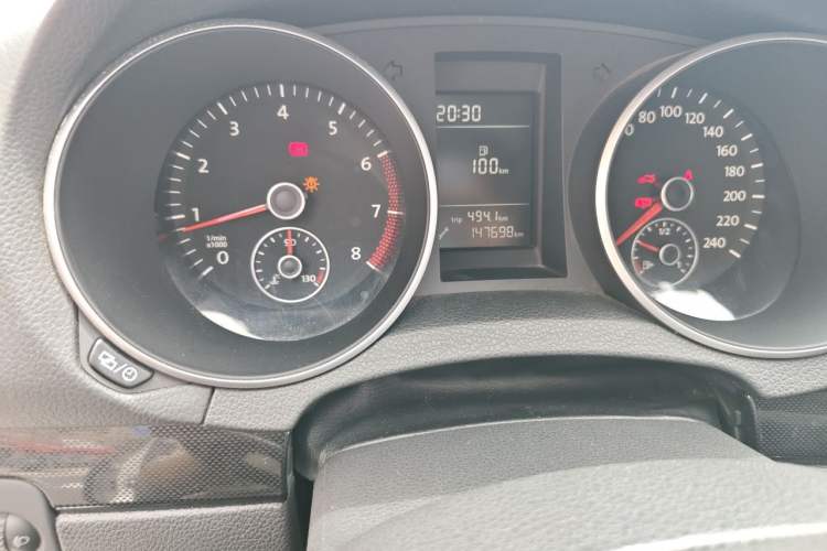 Used Volkswagen Golf 2012 1.4 TSI Automatic Comfort Edition Odometer Close Up