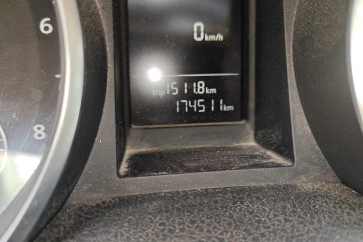 Used Volkswagen Golf 2012 1.4 TSI Manual Comfort Edition Odometer Close Up