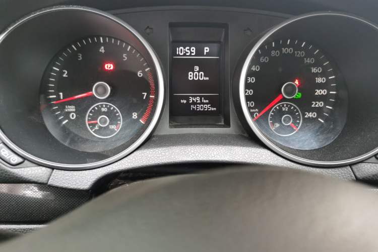 Used Volkswagen Golf 2012 1.4 TSI Automatic Comfort Edition Odometer Close Up