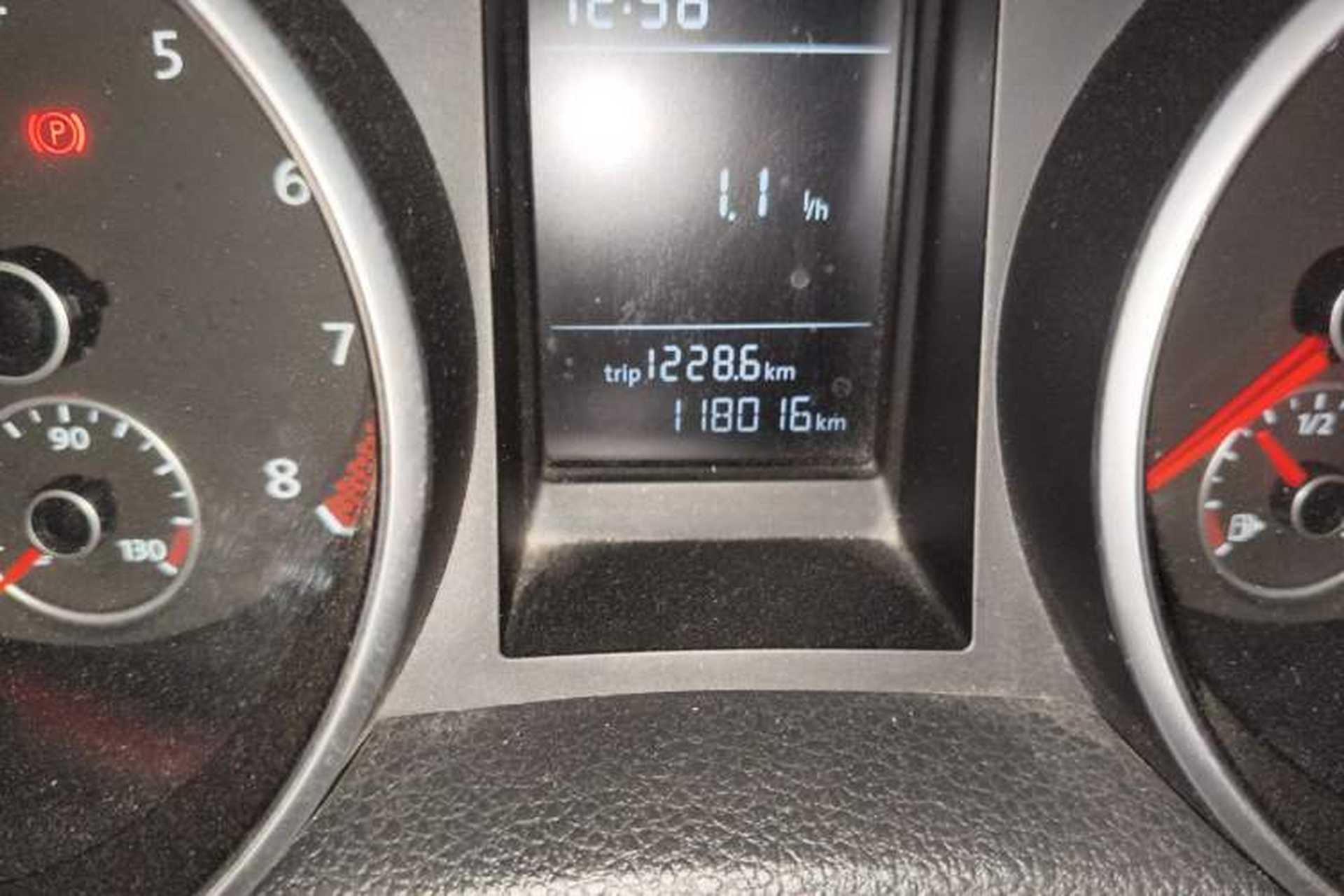 Used Volkswagen Golf 2012 1.6 Manual Comfort Edition Odometer Close Up