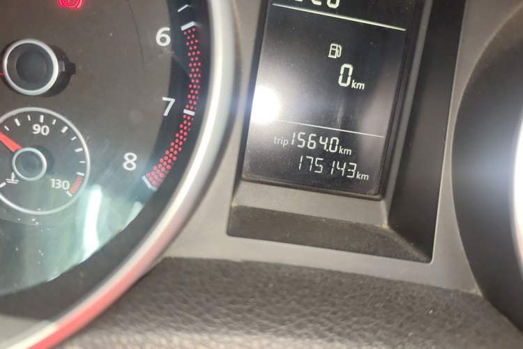 Used Volkswagen Golf 2012 1.4 TSI Manual Comfort Edition Odometer Close Up