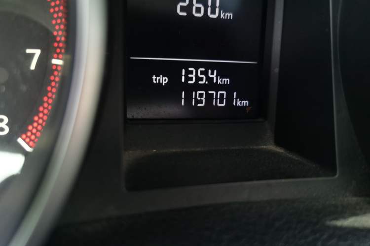 Used Volkswagen Golf 2012 1.6L Automatic Comfort Model Odometer Close Up