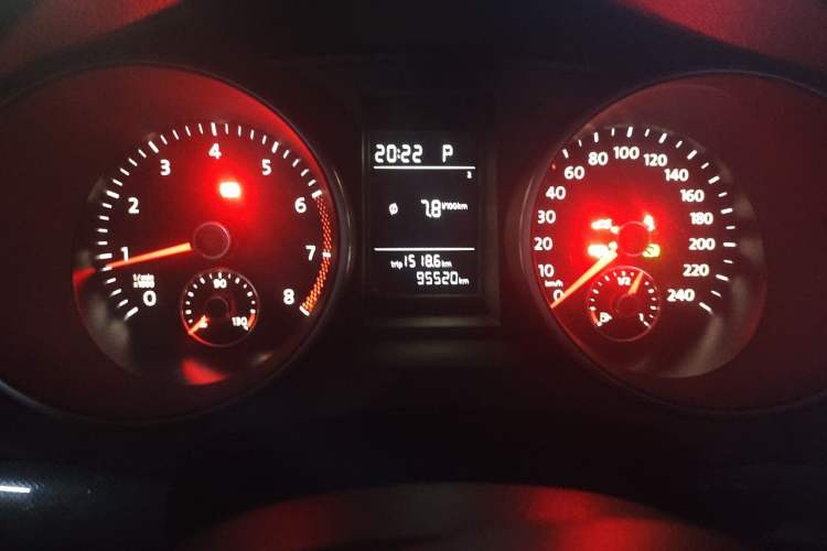Used Volkswagen Golf 2012 1.6L Automatic Comfort Model Odometer Close Up