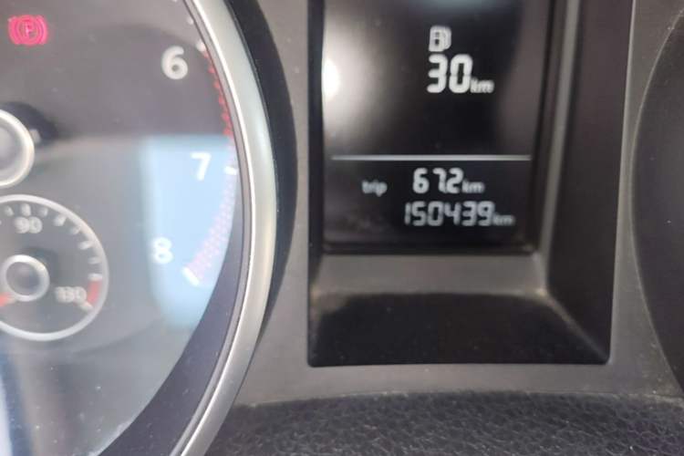 Used Volkswagen Golf 2012 1.6L Automatic Comfort Model Odometer Close Up