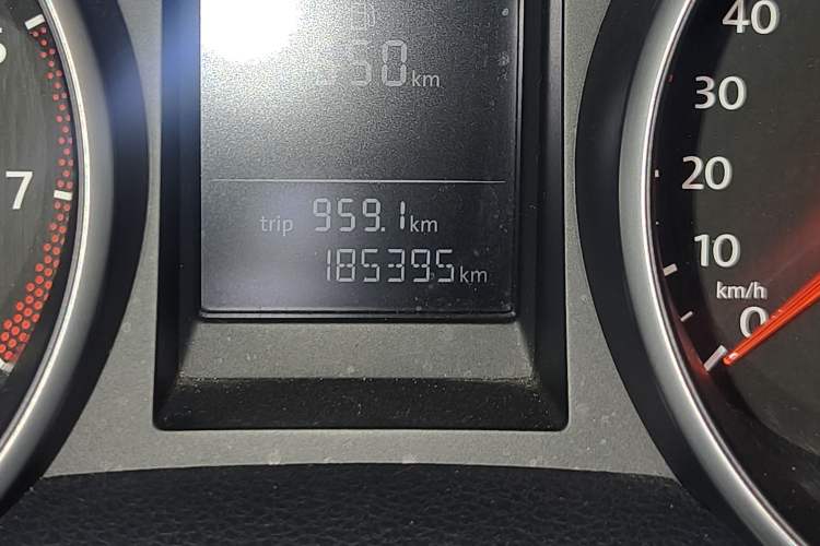 Used Volkswagen Golf 2012 1.4 TSI Automatic Comfort Edition Odometer Close Up