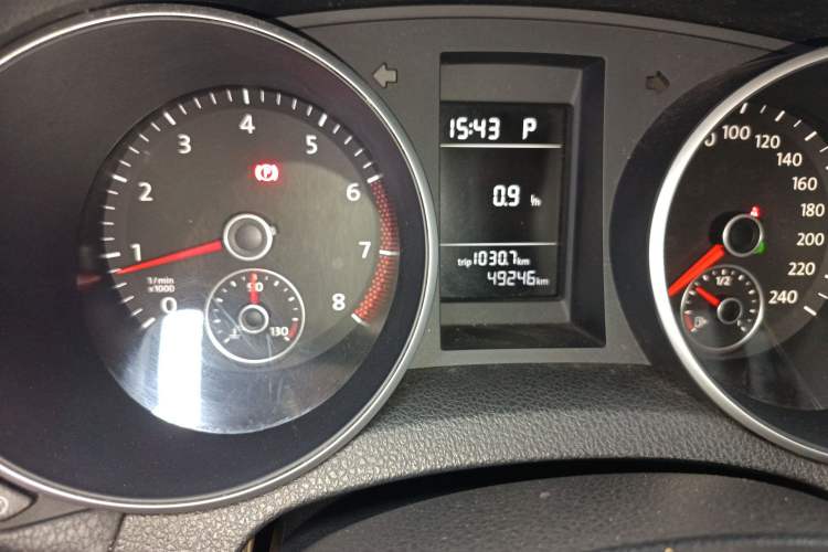 Used Volkswagen Golf 2012 1.4 TSI Automatic Comfort Edition Odometer Close Up