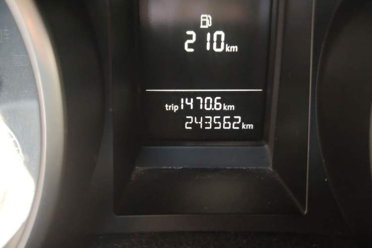 Used Volkswagen Golf 2012 1.4 TSI Automatic Comfort Edition Odometer Close Up