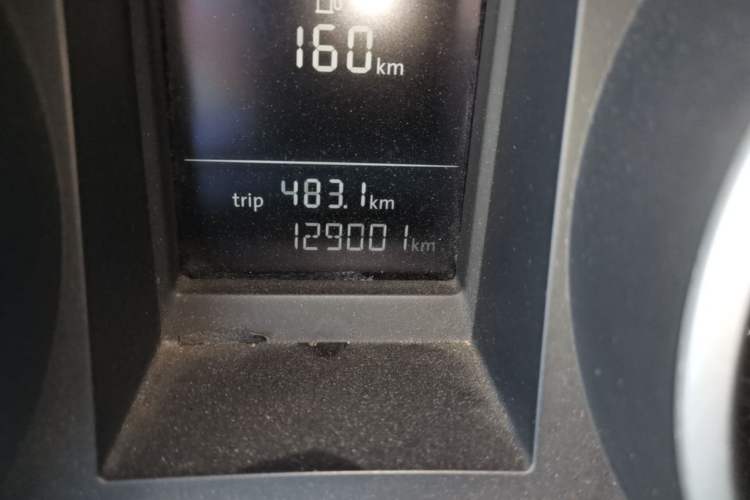 Used Volkswagen Golf 2012 1.4 TSI Automatic Comfort Edition Odometer Close Up