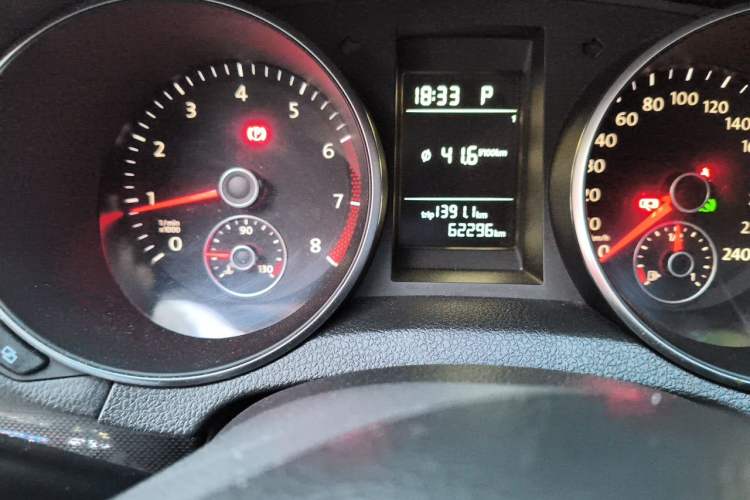 Used Volkswagen Golf 2012 1.6L Automatic Comfort Model Odometer Close Up