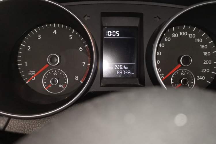 Used Volkswagen Golf 2012 1.6L Automatic Comfort Model Odometer Close Up