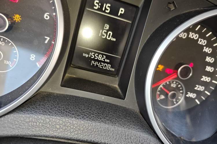Used Volkswagen Golf 2012 1.4 TSI Automatic Comfort Edition Odometer Close Up
