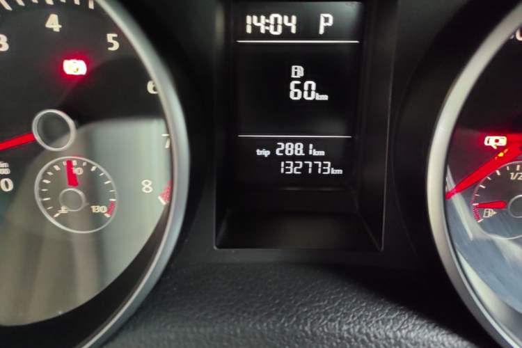 Used Volkswagen Golf 2012 1.4 TSI Automatic Comfort Edition Odometer Close Up