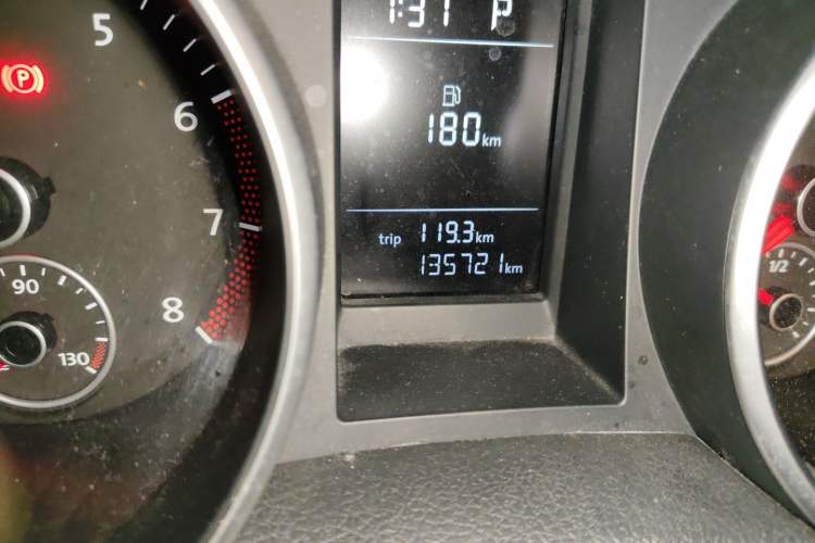 Used Volkswagen Golf 2012 1.4 TSI Automatic Comfort Edition Odometer Close Up