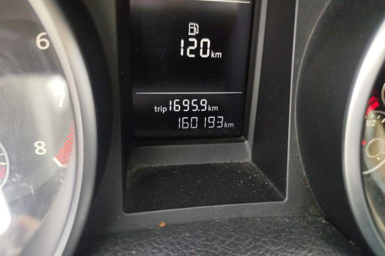 Used Volkswagen Golf 2012 1.6L Automatic Comfort Model Odometer Close Up
