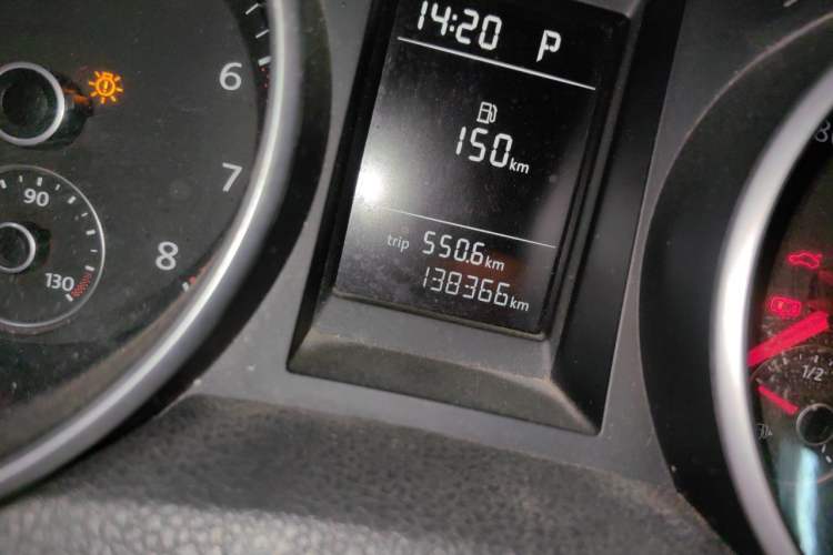 Used Volkswagen Golf 2012 1.4 TSI Automatic Comfort Edition Odometer Close Up