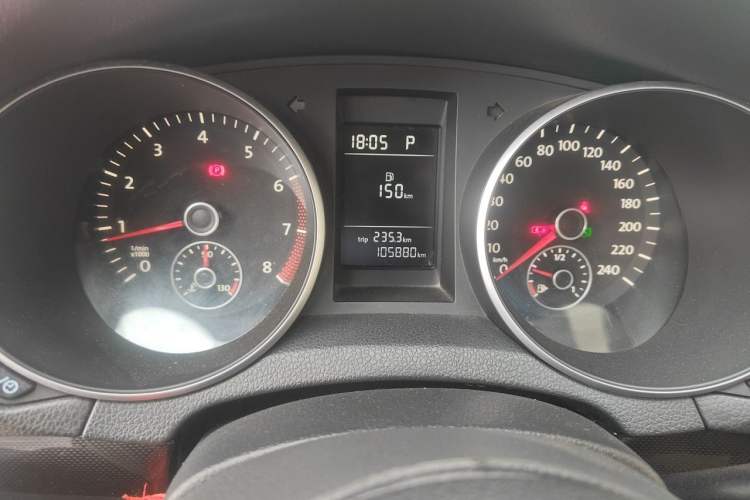 Used Volkswagen Golf 2012 1.6L Automatic Comfort Model Odometer Close Up