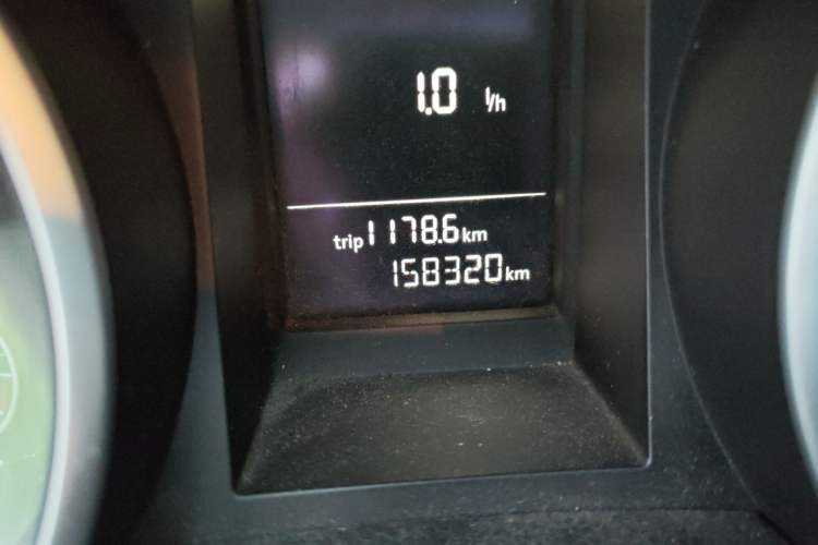 Used Volkswagen Golf 2012 1.4 TSI Automatic Comfort Edition Odometer Close Up