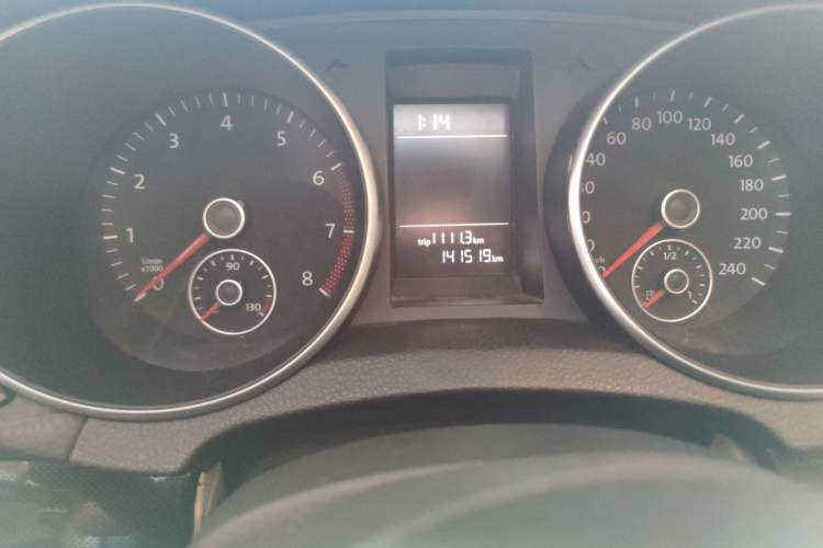 Used Volkswagen Golf 2012 1.6L Automatic Comfort Model Odometer Close Up