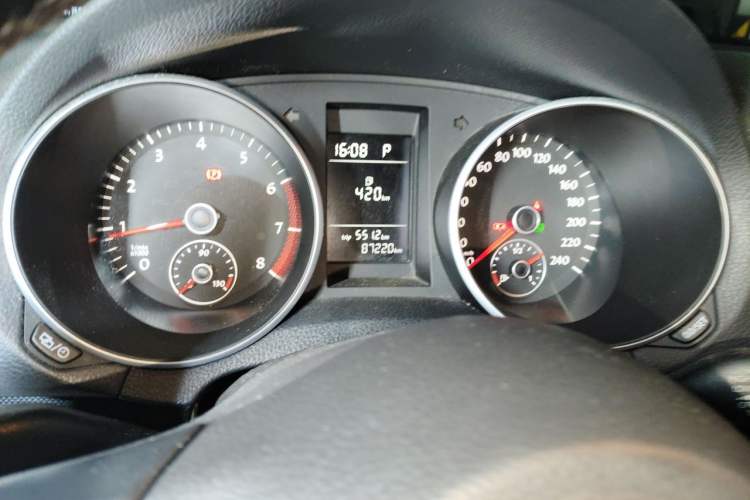 Used Volkswagen Golf 2012 1.6L Automatic Comfort Model Odometer Close Up