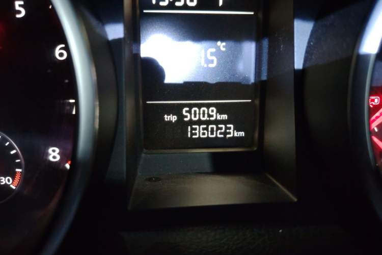 Used Volkswagen Golf 2012 1.4 TSI Automatic Comfort Edition Odometer Close Up