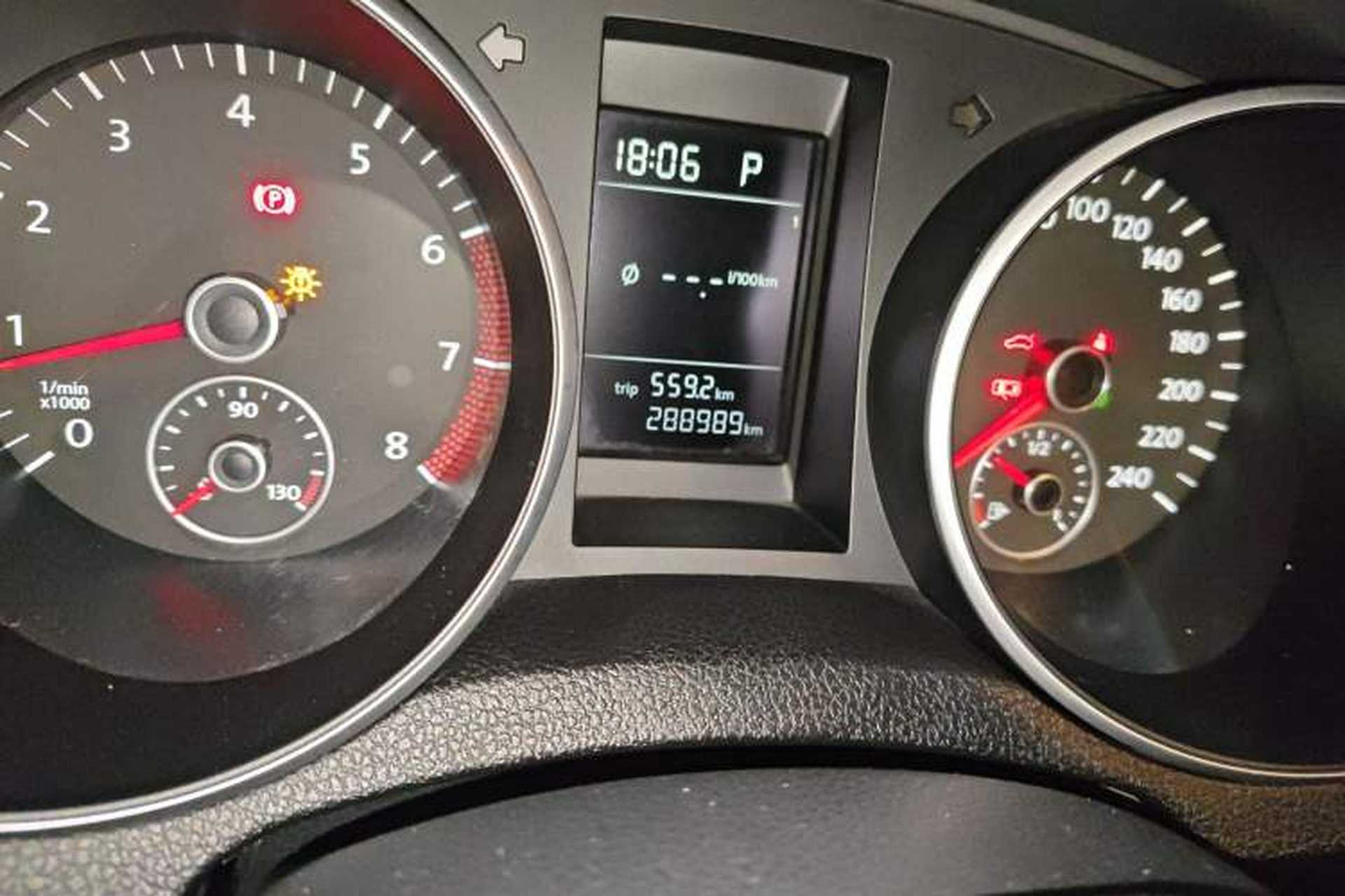 Used Volkswagen Golf 2012 1.4 TSI Automatic Comfort Edition Odometer Close Up