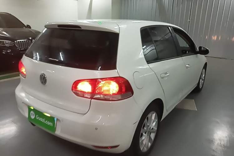 Used Volkswagen Golf 2012 1.4 TSI Automatic Comfort Edition Rear Right 45 Deg