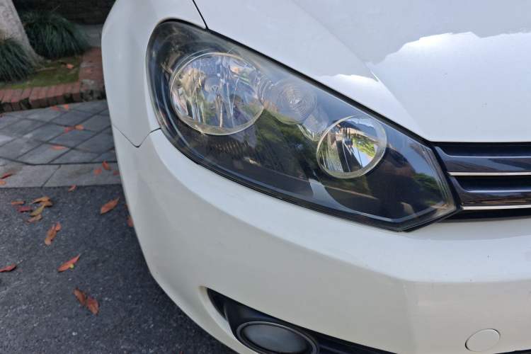 Used Volkswagen Golf 2012 1.6 Manual Comfort Edition Right Front Headlight