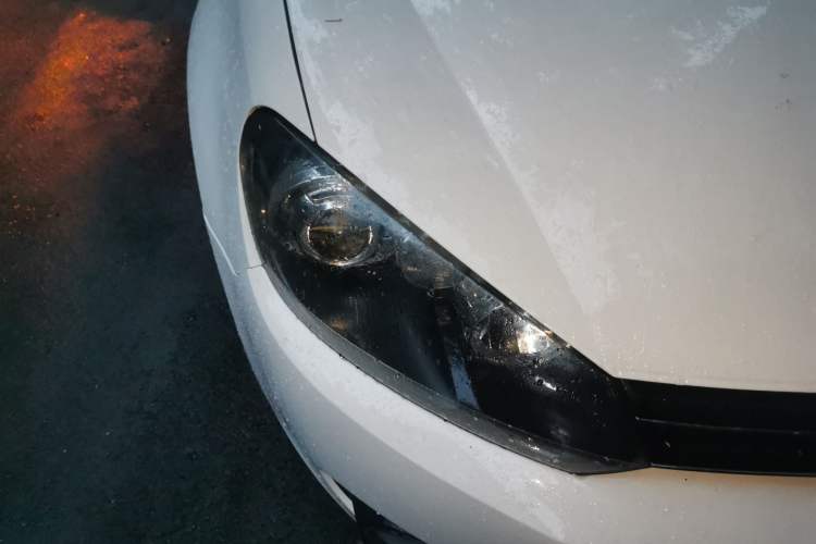 Used Volkswagen Golf 2012 1.6L Automatic Comfort Model Right Front Headlight