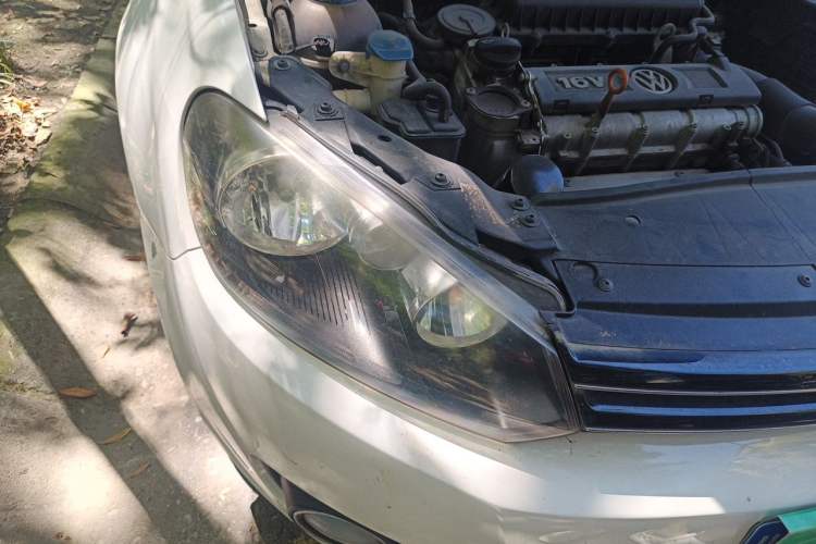 Used Volkswagen Golf 2012 1.6L Automatic Comfort Model Right Front Headlight