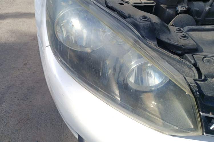 Used Volkswagen Golf 2012 1.6L Automatic Comfort Model Right Front Headlight