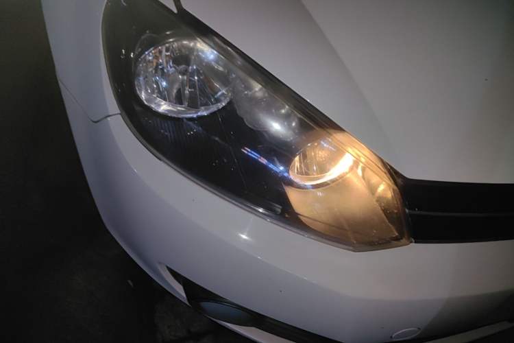 Used Volkswagen Golf 2012 1.4 TSI Automatic Comfort Edition Right Front Headlight
