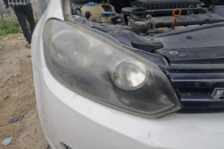 Used Volkswagen Golf 2012 1.6L Automatic Fashion Model Right Front Headlight