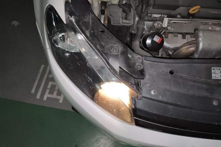 Used Volkswagen Golf 2012 1.4TSI Automatic Luxury Edition Right Front Headlight