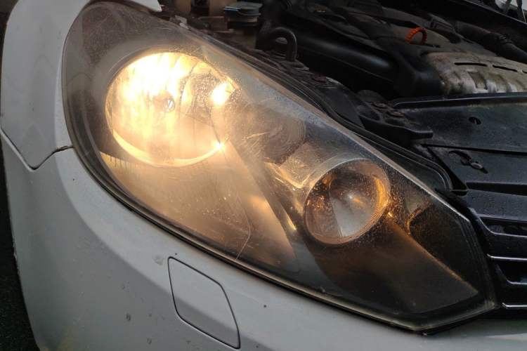 Used Volkswagen Golf 2012 1.4TSI Comfort Convertible Edition Right Front Headlight