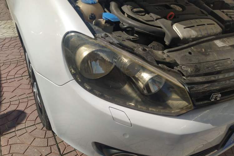 Used Volkswagen Golf 2012 1.4TSI Comfort Convertible Edition Right Front Headlight