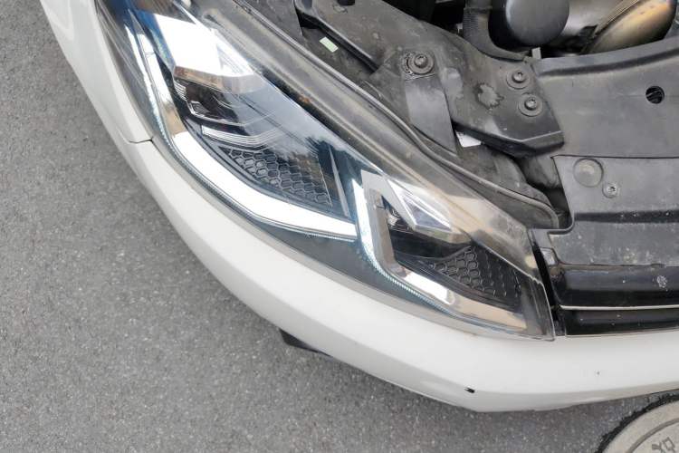 Used Volkswagen Golf 2012 1.4 TSI Manual Comfort Edition Right Front Headlight